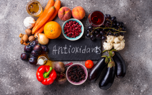 Read more about the article Antioxidants and Aging: How BLACKTREE Nutraceutical’s Products Combat Oxidative Stress